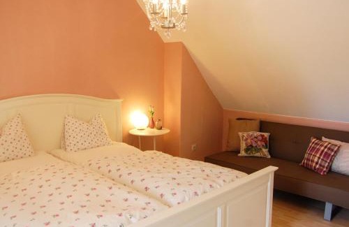Morbisch am See Apartment | Guest Rated 9/10 Apartment Hofgasse - Family-Friendly Stay