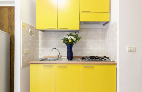 Fetovaia Apartment | Inviting Apartment Home "Simona Giardino" with Ocean View