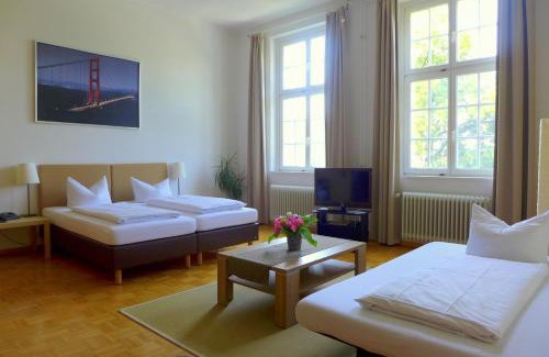 Petershausen-West Hotel | Discover Apartment Hotel Konstanz: Family-Friendly Retreat