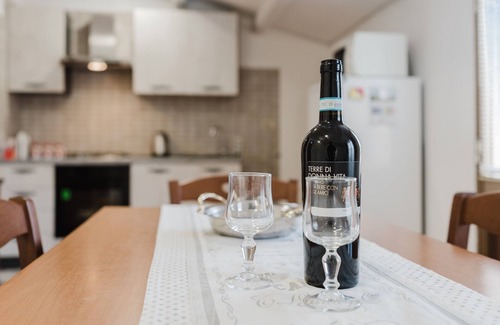 Calatafimi Apartment | Apartment 'House In Calatafimi Segesta' with Private Terrace, Wi-Fi and Air Conditioning