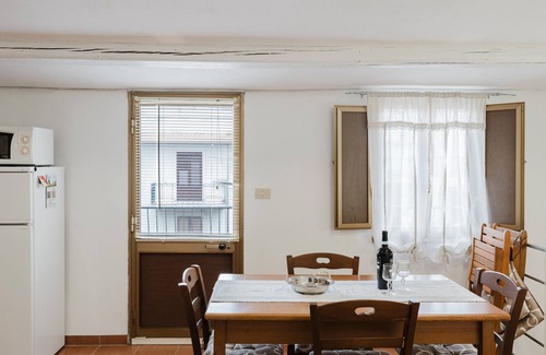 Calatafimi Apartment | Apartment 'House In Calatafimi Segesta' with Private Terrace, Wi-Fi and Air Conditioning