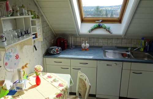 Bergenhausen Apartment | Top-Rated Apartment House Monika with Family-Friendly Amenities