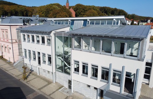 Sassnitz Apartment | Cozy Oceanfront Apartment "Sassnitz – Zum Stadthafen"
