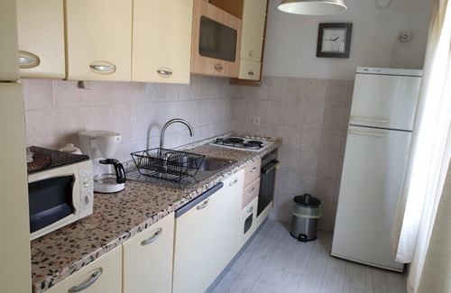 Cove Tri Zala (Zrnovo) House | Perfectly Located Apartment Keti with Ocean View in Korcula