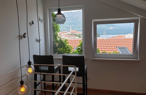 Cove Tri Zala (Zrnovo) House | Perfectly Located Apartment Keti with Ocean View in Korcula