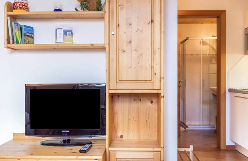 Feldthurns Apartment | Mountain View Apartment 'Huberhof - Rubens' with Garden & Wi-Fi