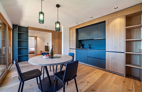 Caines Apartment | Scenic 'Huetterhof Langes' with Mountain Views & Private Terrace