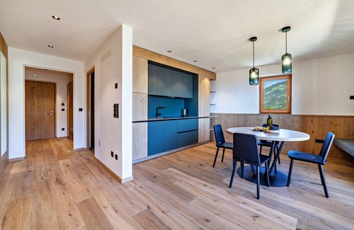 Caines Apartment | Scenic 'Huetterhof Langes' with Mountain Views & Private Terrace