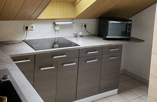 Wahlhausen Apartment | Cozy Apartment at Wahlhausen Campsite with Kitchen & Breakfast