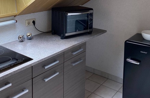 Wahlhausen Apartment | Cozy Apartment at Wahlhausen Campsite with Kitchen & Breakfast
