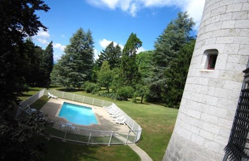 Serrieres-en-Chautagne House | Relaxing Apartment in Serrieres en Chautagne with Pool