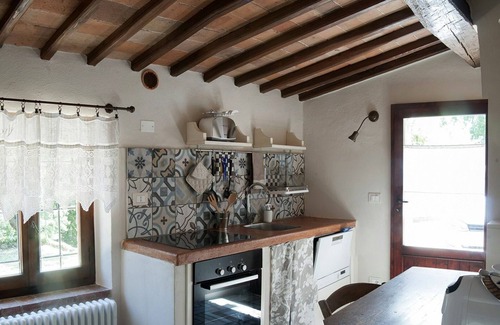 Colle di Val d'Elsa Villa | Ideal Villa Apartment with Pool, WIFI & Panoramic Views