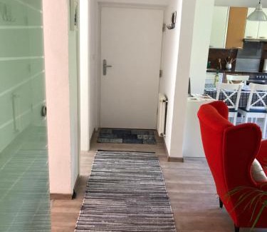 Igls Apartment | Cozy Apartment Ida: Child-Friendly Stay with Kitchen Access