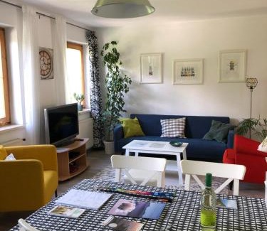 Igls Apartment | Cozy Apartment Ida: Child-Friendly Stay with Kitchen Access