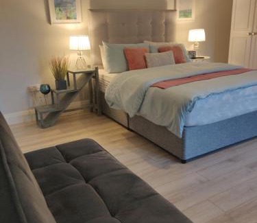 Letterkenny Apartment | Child-Friendly Apartment with Exceptional 9.3/10 Rating