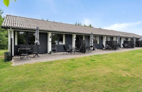 Skaerbaek Apartment | Cozy Apartment Iida - Family-Friendly Retreat near the Sea