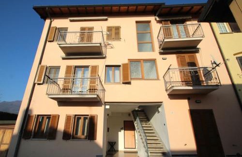 Morosolo Apartment | Guest Rated: Apartment Il Castello with Family-Friendly Amenities