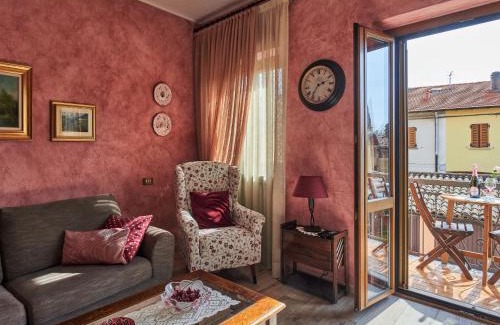 Morosolo Apartment | Guest Rated: Apartment Il Castello with Family-Friendly Amenities