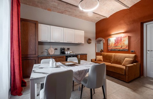 Semproniano Apartment | Apartment 'Il Rifugio Illuminato - Morellino' with Shared Garden, Wi-Fi and Air Conditioning
