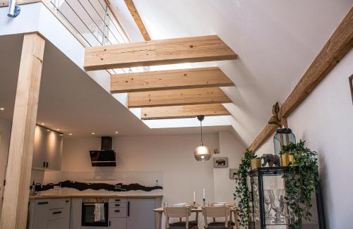 Frommern Apartment | Pet-Friendly Apartment im alten Fronhof – Guest Rated 9.9
