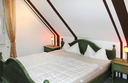 Waase Apartment | Pet-Friendly Apartment im Dörp-1 with Exceptional Reviews
