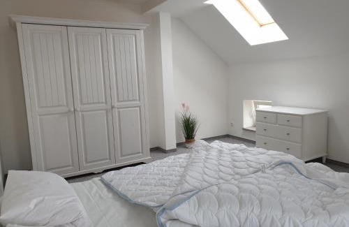 Neustrelitz Apartment | Prime Apartment in the Heart of Neustrelitz - Rated 9.1/10