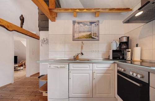 Lahnstein Apartment | Elegant Apartment 'Im Rosenberg' with Private Terrace & Wi-Fi