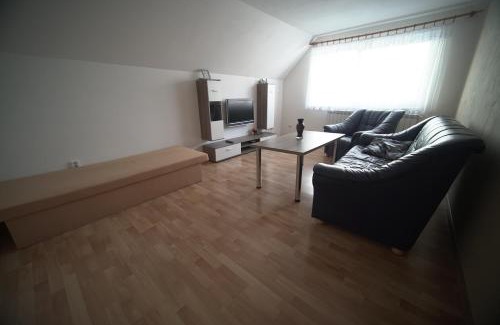 Lucky Apartment | Family-Friendly Apartment Imka with Great Reviews!