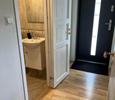 Asane Apartment | Cozy Apartment in Åsane - Family-Friendly Comfort Awaits