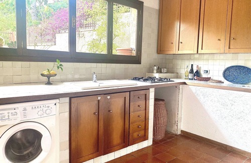 Vallebona Apartment | Elegant Apartment in Olive Jungle Near Mediterranean Sea