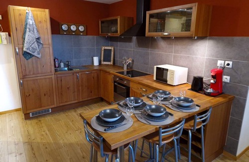 Soultzeren Apartment | Forest-Edge Retreat: Family-Friendly Condo with Hot Tub