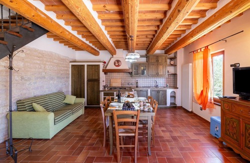Cagli Apartment | Apartment in a country house with 2 pools