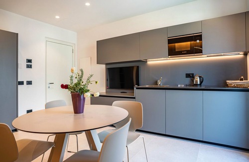 Ravina Apartment | Exceptional Apartment at 'Midum Balcony Nord' with Mountain View