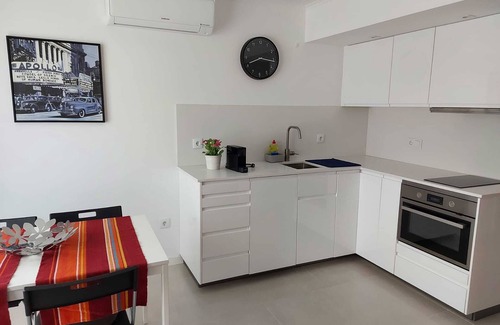 Linda-a-Pastora House | Cozy Villa Apartment with Pool for a Family Getaway