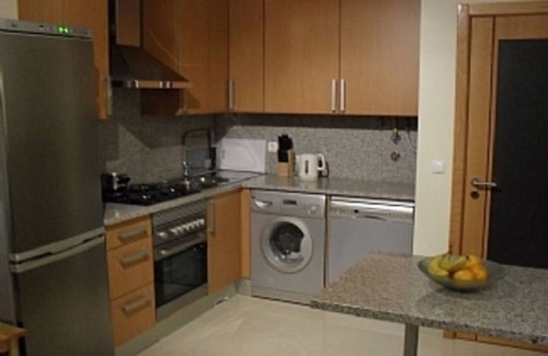 Montechoro Apartment | Discover a Cozy Apartment in Albufeira with Pool Access