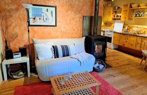 Moselle Apartment | Cozy Ground Floor Holiday Flat at Forellenhof, Dabo