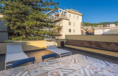 Vico Equense Apartment | Historic Apartment with Jacuzzi and Pet-Friendly Amenities