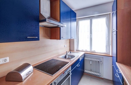 Hochzoll Apartment | Top-Rated Apartment in Augsburg Hochzoll Süd with Pool