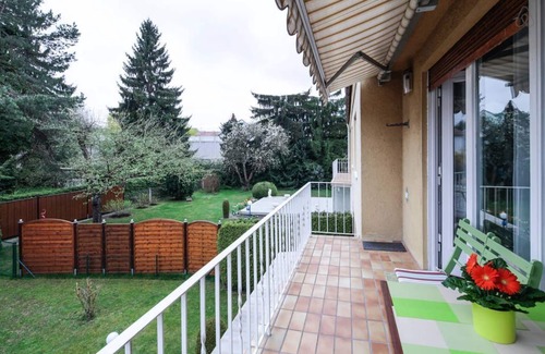 Hochzoll Apartment | Top-Rated Apartment in Augsburg Hochzoll Süd with Pool