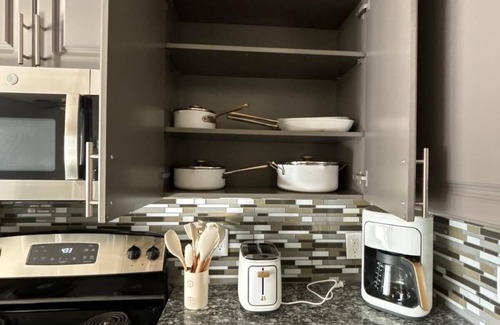 Four Points Apartment | Apartment in Austin