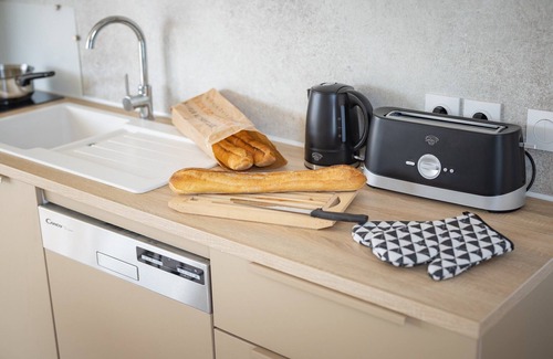 Le Grau-dʼAgde Ski Chalet | Cozy Chalet with Pool and Ocean View, 1.5 km to Beach
