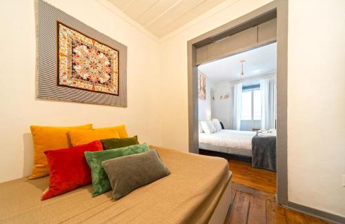 Encarnacao Apartment | Explore Bairro Alto: Cozy Apartment for Family Getaways