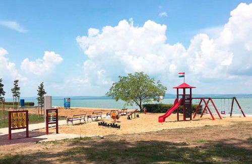 Balatonfoldvar Apartment | Family-Friendly Apartment in Balatonföldvár for Your Stay