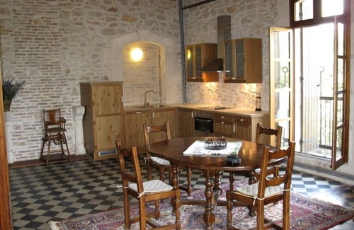 Venejan Apartment | Idyllic Farmhouse Apartment with Shared Pool & Ocean View