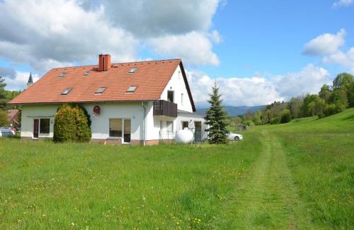 Dolni Lanov Apartment | Charming Apartment in Bohemian with Private Terrace & Pets Welcome