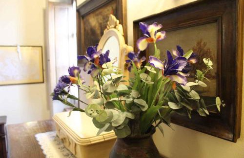 Cincelli Apartment | Charming Apartment in Capolona Arezzo with Pool Access