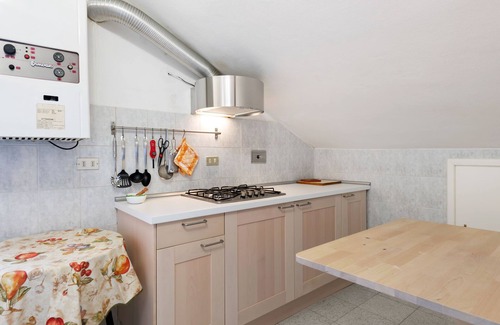 Cassinelle Villa | Bright Flat in Monferrato with Breakfast & Family Amenities