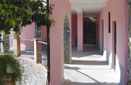 Casanova Lerrone Apartment | Apartment in Castellaro with communal pool