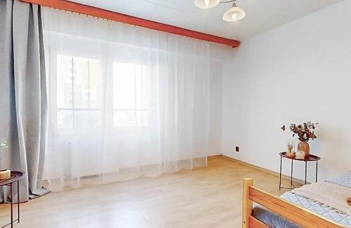 Podebrady Apartment | Prime Apartment in Poděbrady: 4-Star with Hot Tub Access