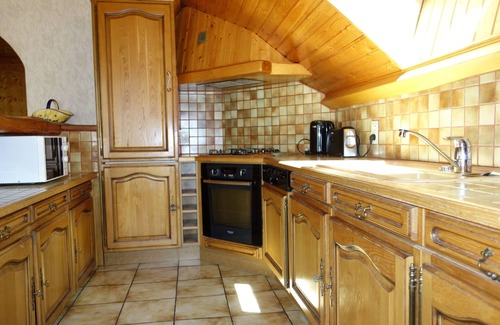 Cauterets Apartment | Ocean View Apartment in Chalet with Private Parking & WIFI